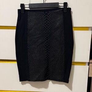 H&M Black Snake Print Pencil Skirt - Size 4
